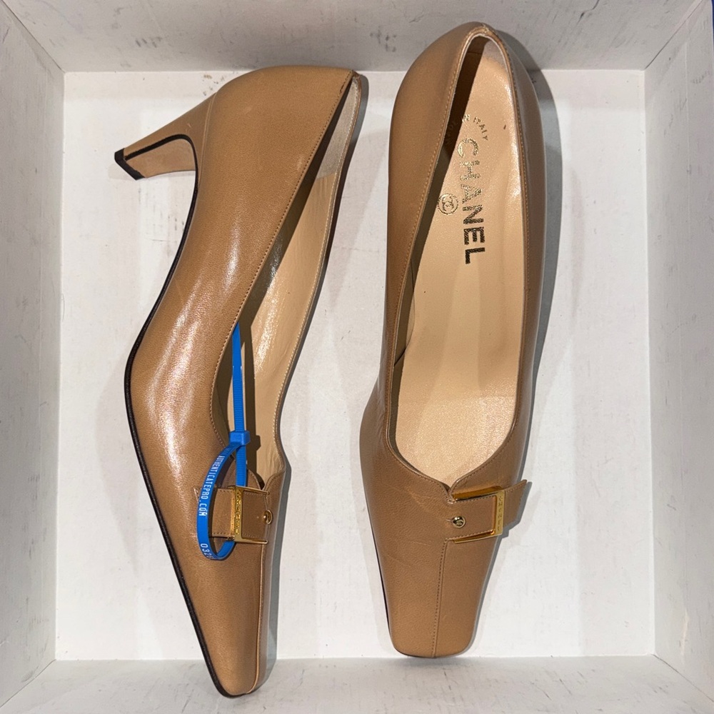 ‼️Authentic Chanel Leather Pumps Heels Size 40